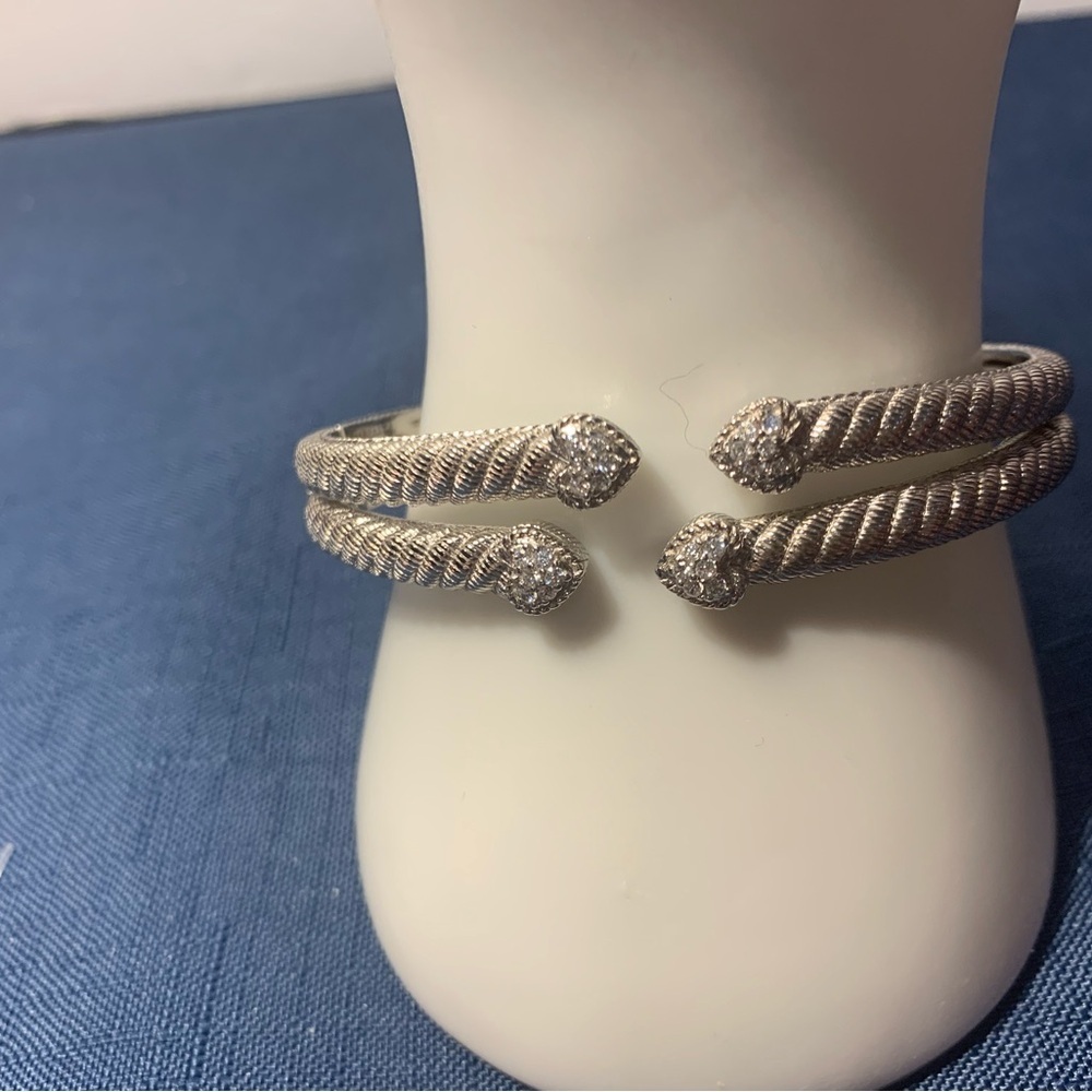 Rare Find - Judith Ripka Bracelet 925 sterling silver with Cz Hearts Hinged